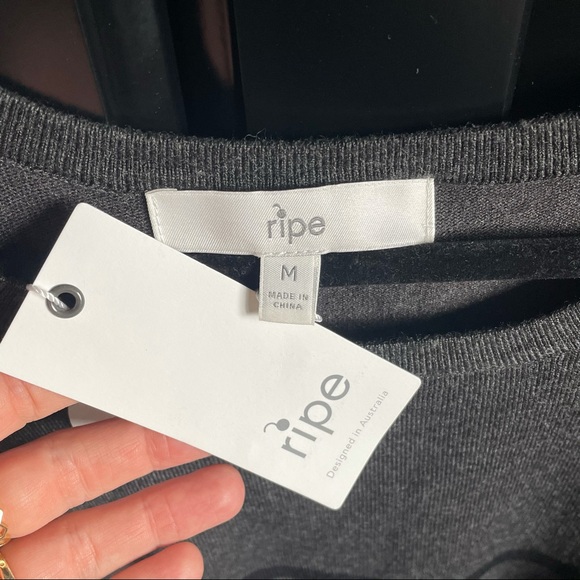 NWT Ripe Maternity Valerie Nursing Sweater Dress - Picture 10 of 11